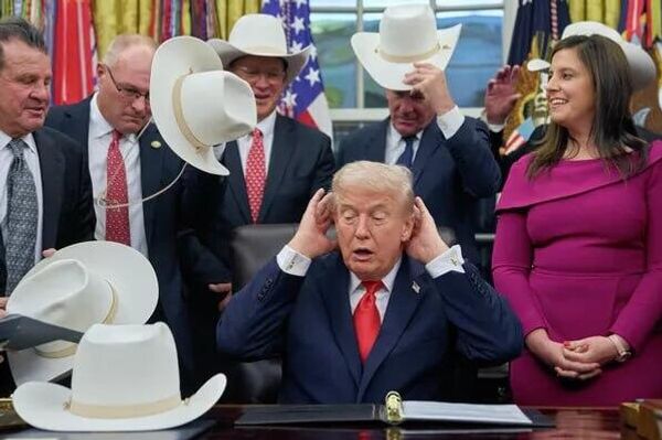 Tiroteo en Bondi Beach, récord del futbolista Safónov y lluvia de meteoros, entre las fotos de la semana Tiroteo en Bondi Beach, récord del futbolista Safónov y lluvia de meteoros, entre las fotos de la semana - Sputnik Mundo