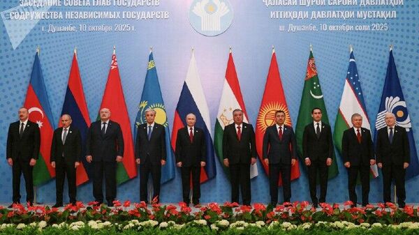 La CEI defiende un orden mundial justo y afianza su posición como una asociación de reconocido prestigio, asegura Putin - Sputnik Mundo