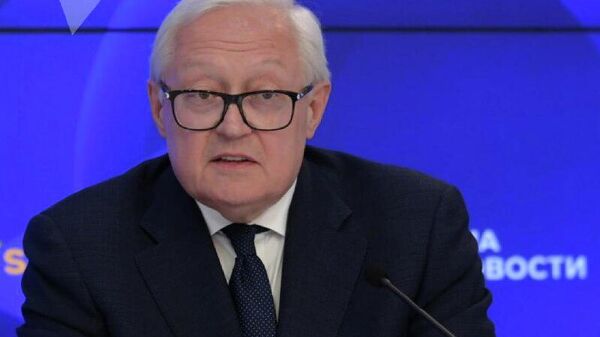 Rusia todavía tiene una serie de preguntas importantes para EEUU en el contexto de la crisis ucraniana - Sputnik Mundo