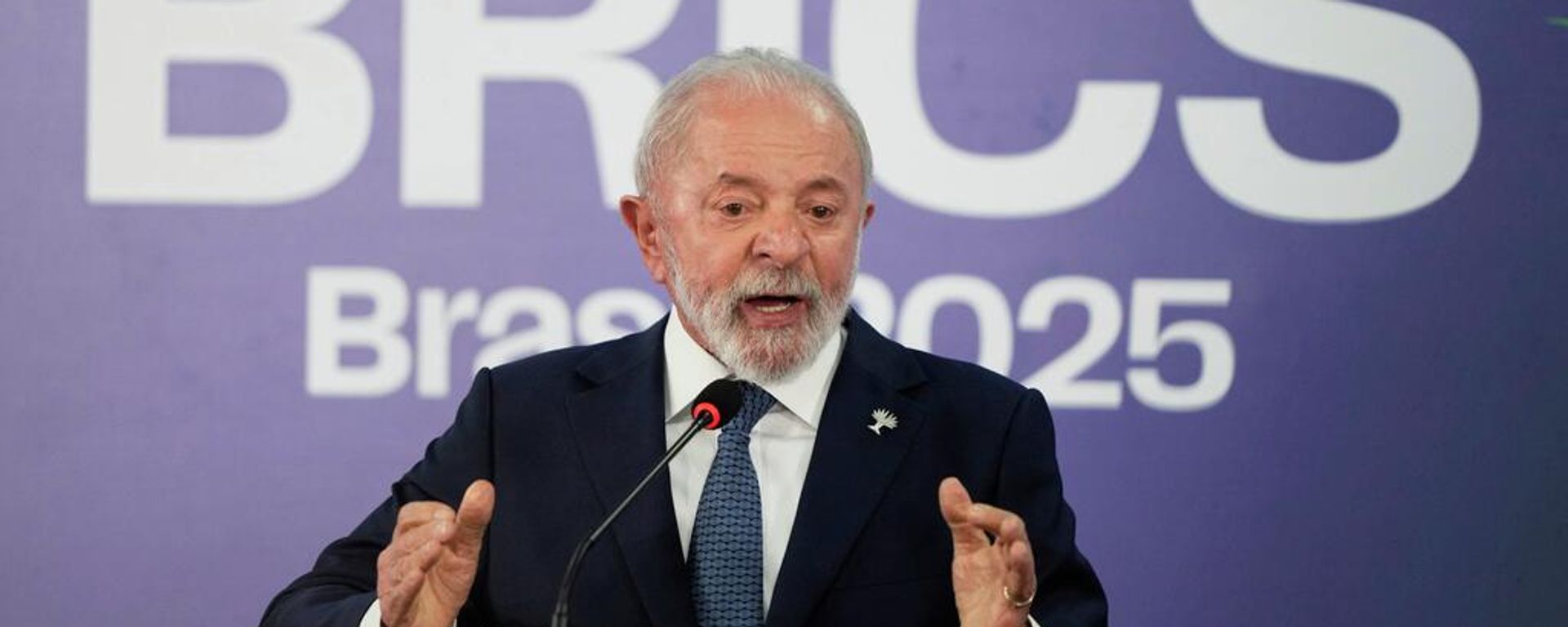 El presidente brasileño, Luiz Inacio Lula da Silva, habla durante una conferencia de prensa en la 17.ª cumbre anual del BRICS en Río de Janeiro - Sputnik Mundo, 1920, 29.10.2026