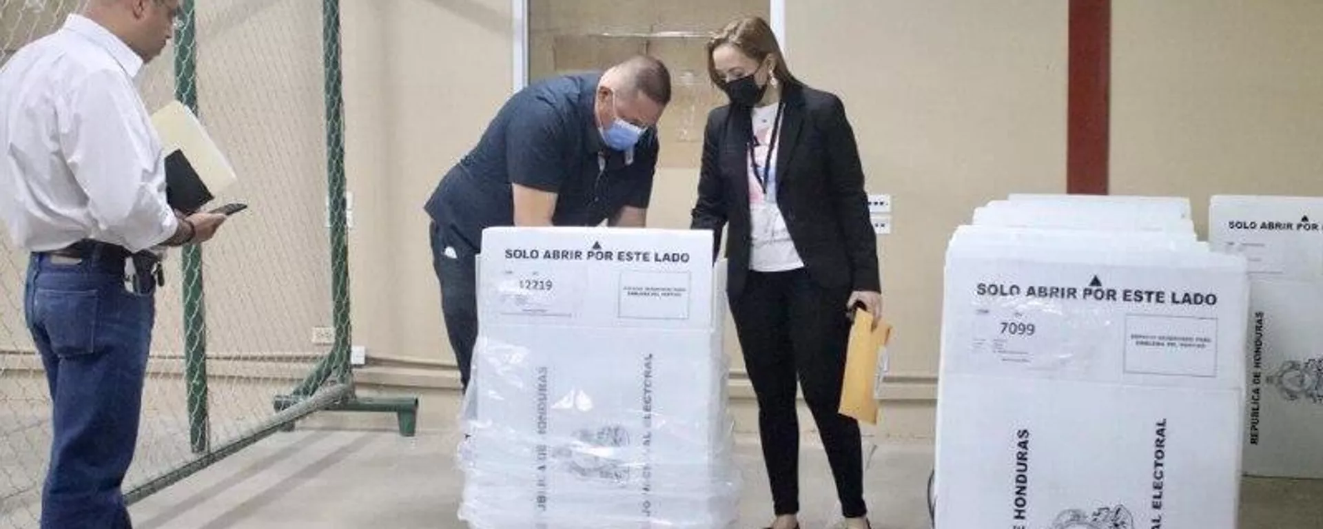 La OEA exhorta a Honduras a concluir el escrutinio de las pasadas elecciones lo antes posible La OEA exhorta a Honduras a concluir el escrutinio de las pasadas elecciones lo antes posible - Sputnik Mundo, 1920, 01.01.2026