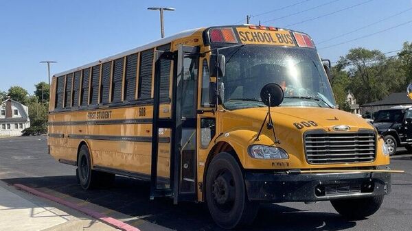 🪙 Gobierno de EEUU comenzará a embargar los salarios de ciudadanos atrasados en los pagos de sus deudas estudiantiles - Sputnik Mundo