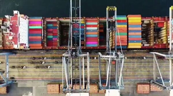 Las exportaciones no petroleras de México sostuvieron su balanza comercial en noviembre - Sputnik Mundo