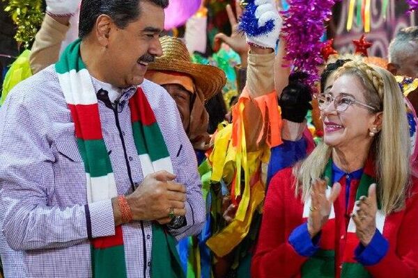 Maduro envía mensaje de paz con motivo de la Navidad - Sputnik Mundo