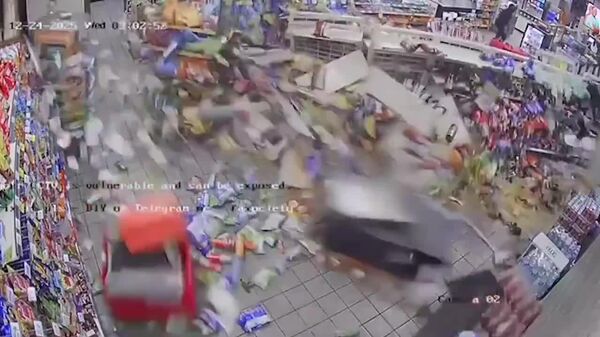 Destruir todo y no llevarse nada: un intento de robo en Texas termina en un caos total - Sputnik Mundo