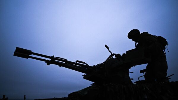 Soldado ruso en la zona de la operación militar especial en Ucrania - Sputnik Mundo