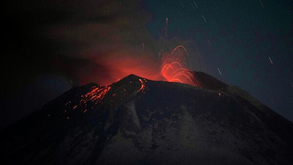 Investigadores mexicanos exploran con IA los depósitos de lava del Popocatépetl - Sputnik Mundo