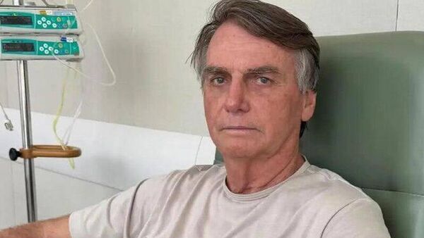 ‍ Bolsonaro recibe el alta médica y regresa a prisión - Sputnik Mundo