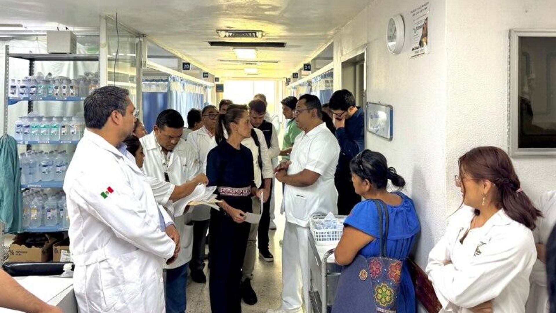 Sheinbaum: 17 personas siguen hospitalizadas tras el descarrilamiento del tren del Corredor Interoceánico Sheinbaum: 17 personas siguen hospitalizadas tras el descarrilamiento del tren del Corredor Interoceánico - Sputnik Mundo, 1920, 03.01.2026