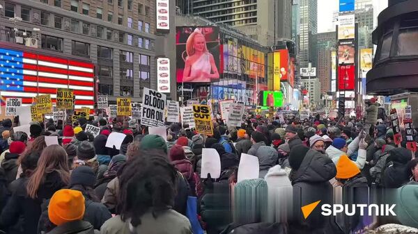 🪧 Protestan en Nueva York contra el ataque estadounidense en Venezuela - Sputnik Mundo