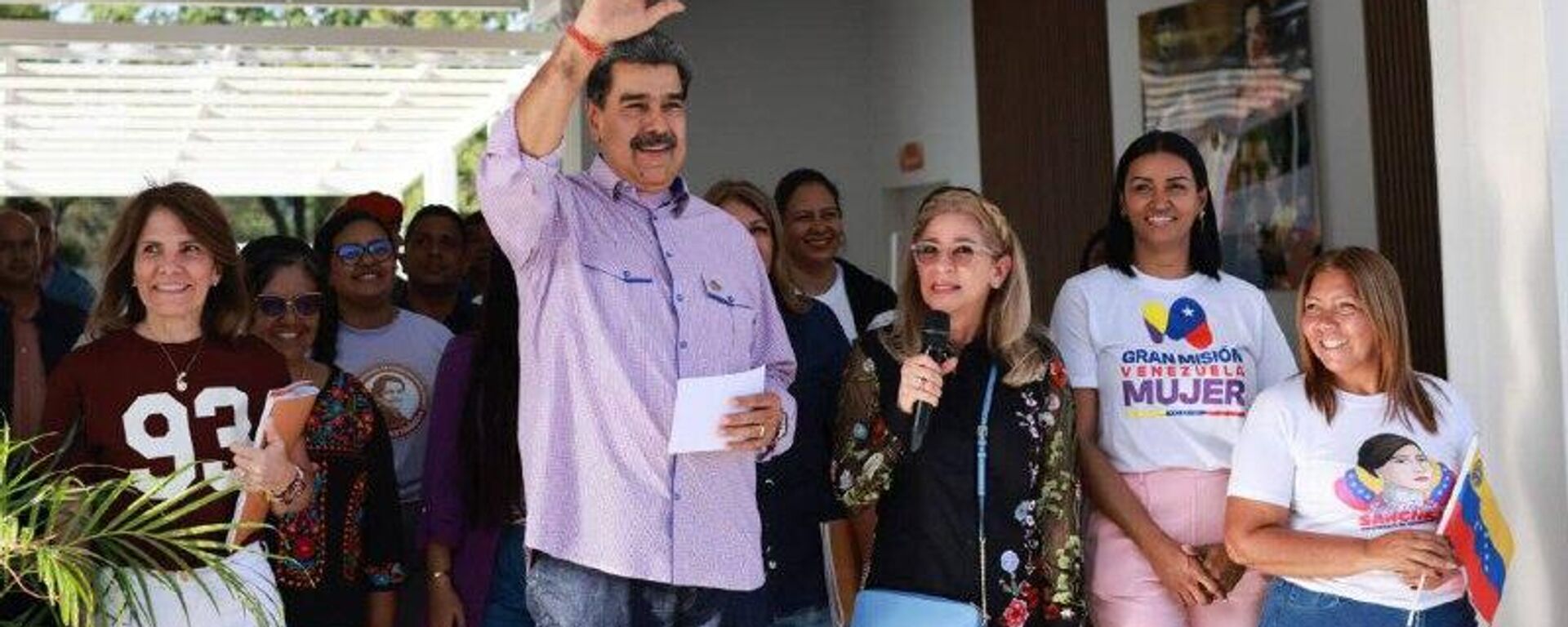 Venezuela anuncia comisión especial para buscar la liberación de Maduro y su esposa, Cilia Flores - Sputnik Mundo, 1920, 05.01.2026