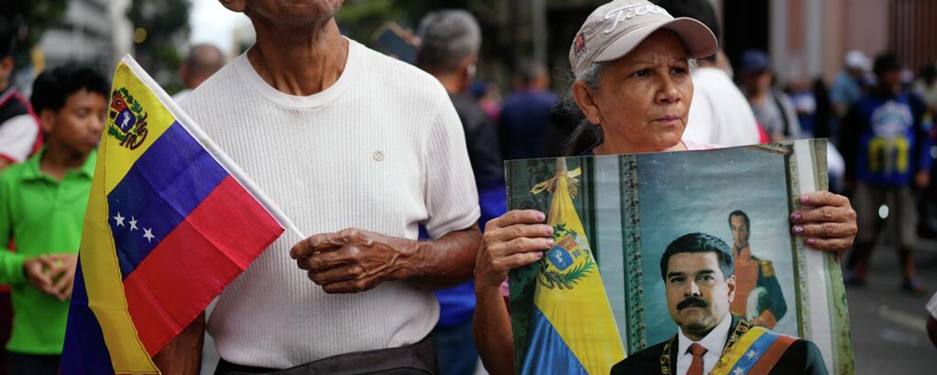 La población venezolana salió a las calles tras el secuestro de Nicolás Maduro y Cilia Flores. - Sputnik Mundo, 1920, 06.01.2026