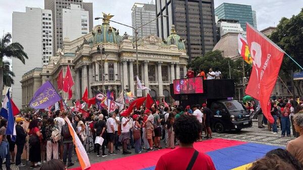 🪧 Manifestantes toman las calles de Brasil para rechazar la política de EEUU en Venezuela - Sputnik Mundo