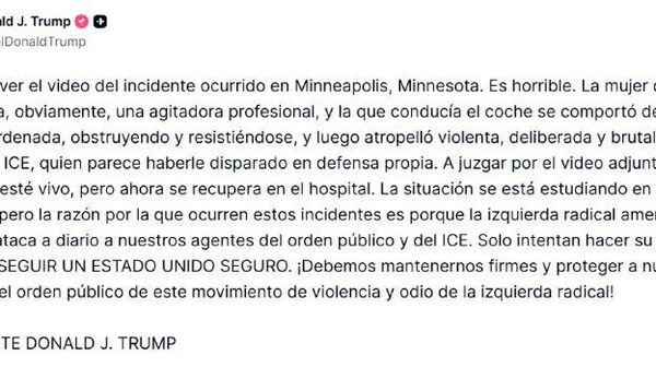 Trump respalda la versión de ICE sobre el abatimiento de una mujer en el norte de EEUU - Sputnik Mundo