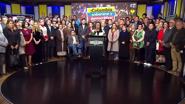 Gabinete de Colombia cierra filas en torno a Petro ante amagos de EEUU - Sputnik Mundo