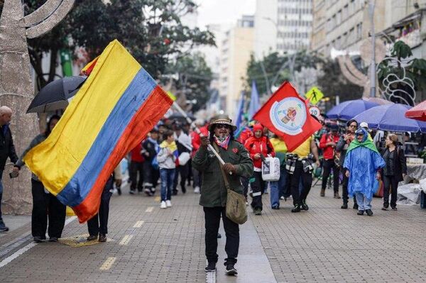 🪧 Colombianos se movilizan en defensa de la soberanía nacional y contra las amenazas de Trump 🪧 Colombianos se movilizan en defensa de la soberanía nacional y contra las amenazas de Trump - Sputnik Mundo