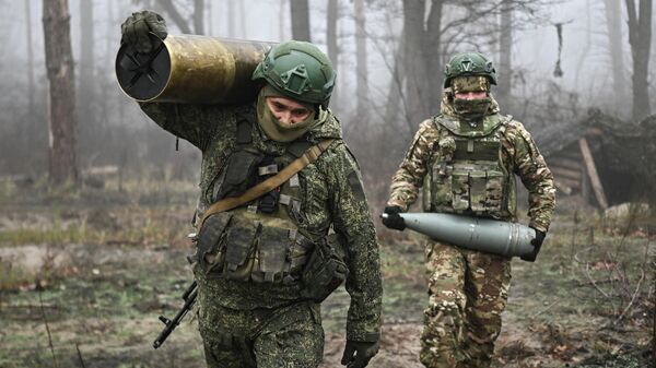 Soldados rusos en la zona de la operación militar especial  - Sputnik Mundo