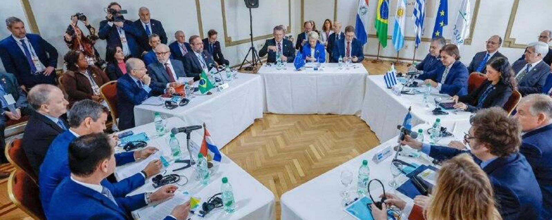 La UE da un paso más hacia el acuerdo con Mercosur en medio de la oposición dentro del bloque - Sputnik Mundo, 1920, 09.01.2026