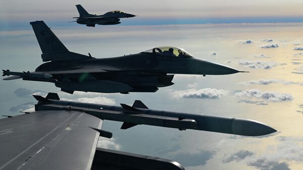 Cazas de la Fuerza Aérea de EEUU - Sputnik Mundo