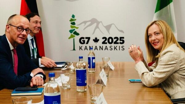 La primera ministra de Italia reconoce que Europa necesita hablar con Rusia sobre Ucrania - Sputnik Mundo