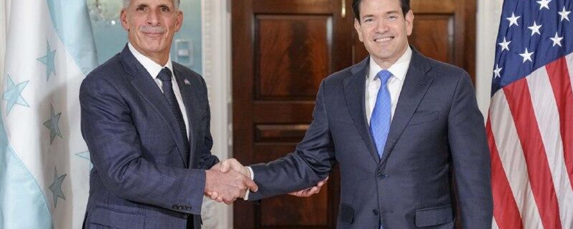 ¿Qué temas abordó Asfura en la reunión con el secretario de Estado de EEUU, Marco Rubio? ¿Qué temas abordó Asfura en la reunión con el secretario de Estado de EEUU, Marco Rubio? - Sputnik Mundo, 1920, 13.01.2026