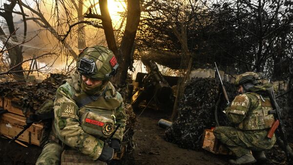 Soldados rusos en la zona de la operación militar especial - Sputnik Mundo