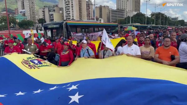 🪧 Exigen la liberación de Nicolás Maduro y Cilia Flores en Caracas - Sputnik Mundo