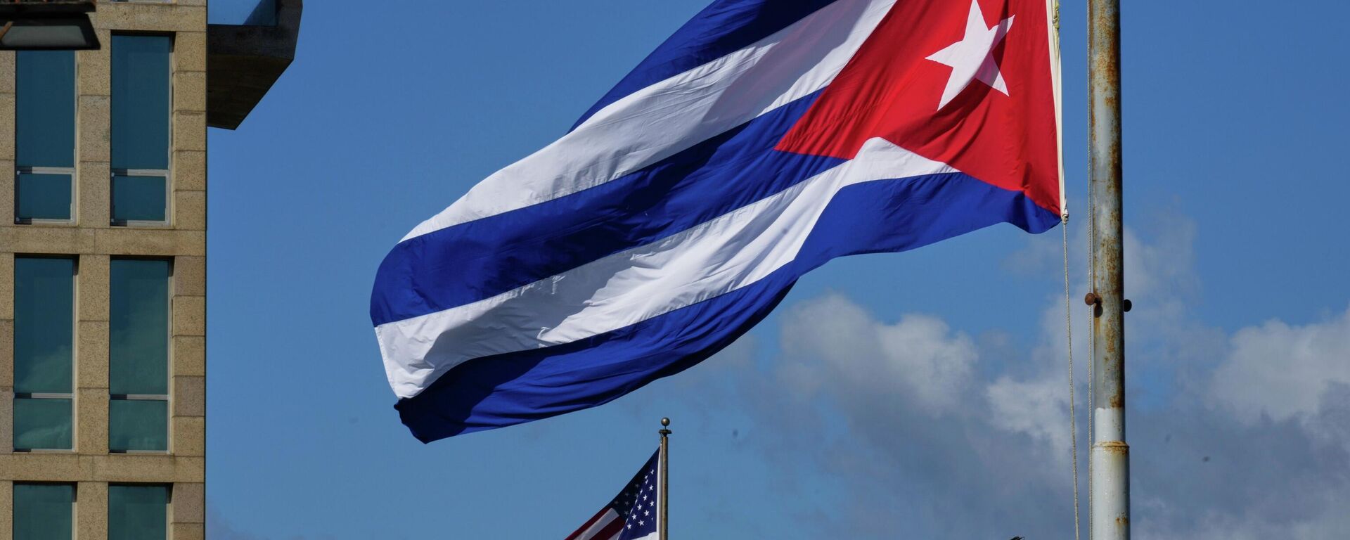 Banderas de Cuba y EEUU  - Sputnik Mundo, 1920, 19.05.2026