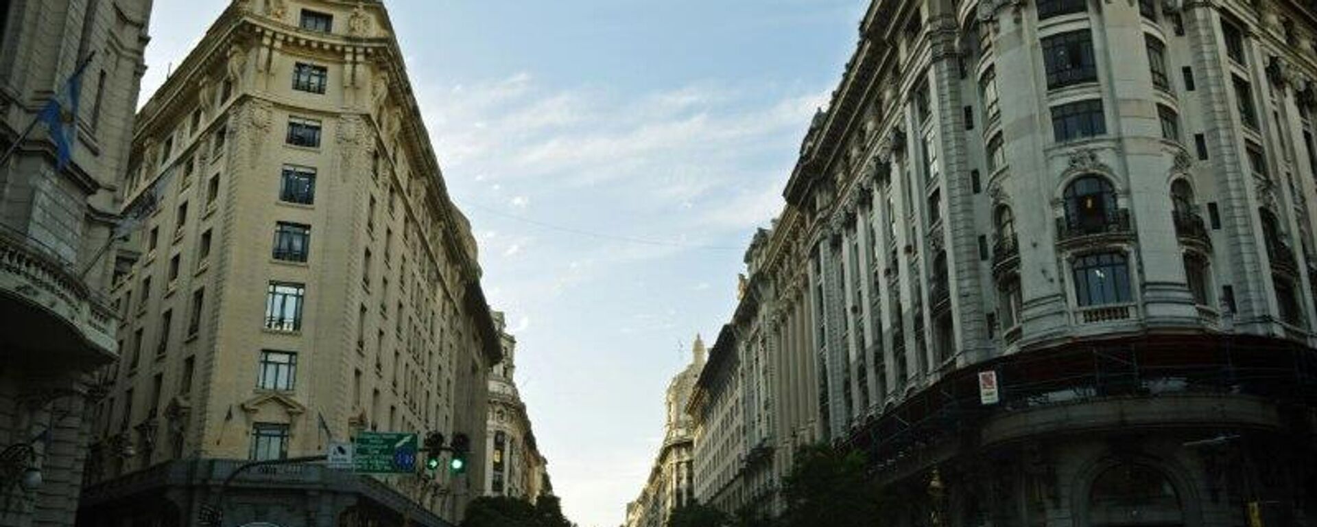 Reportan que un apagón en la capital de Argentina dejó a casi 600 - Sputnik Mundo, 1920, 15.01.2026