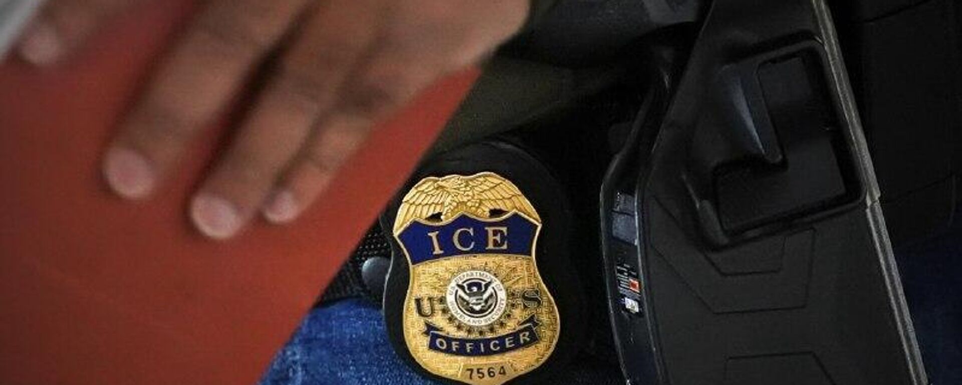 Trump amaga con invocar la Ley de Insurrección en Minnesota ante las fricciones con ICE - Sputnik Mundo, 1920, 15.01.2026