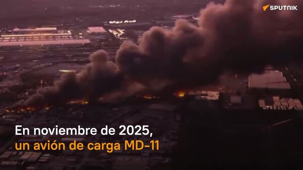 Boeing reportó fallas de una pieza del modelo de avión que se accidentó en Kentucky en 2025 - Sputnik Mundo
