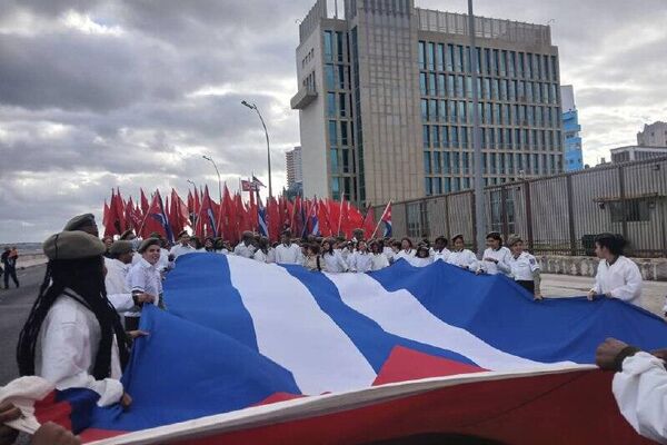 EEUU abrió una era de barbarie con la agresión a Venezuela, denuncia el presidente de Cuba - Sputnik Mundo