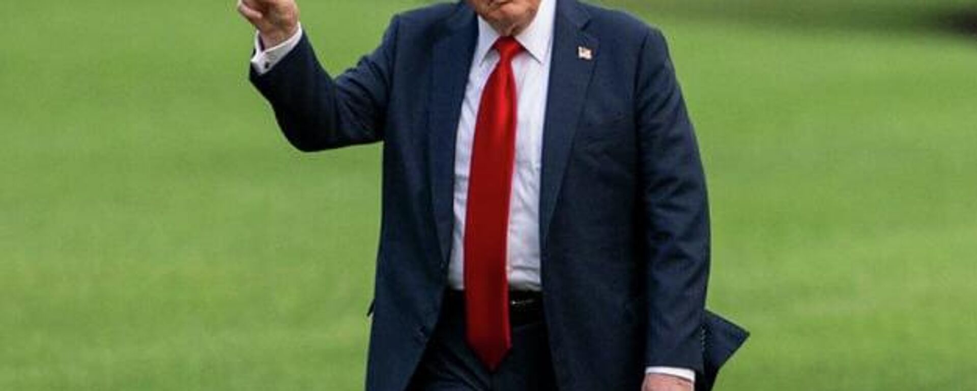 Trump amenaza con poner aranceles a países que no apoyen su plan para Groenlandia - Sputnik Mundo, 1920, 16.01.2026