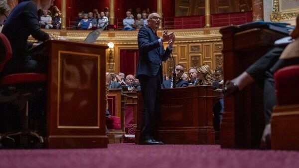 Francia advierte a EEUU que la anexión de Groenlandia pondría en riesgo la relación económica con la UE - Sputnik Mundo