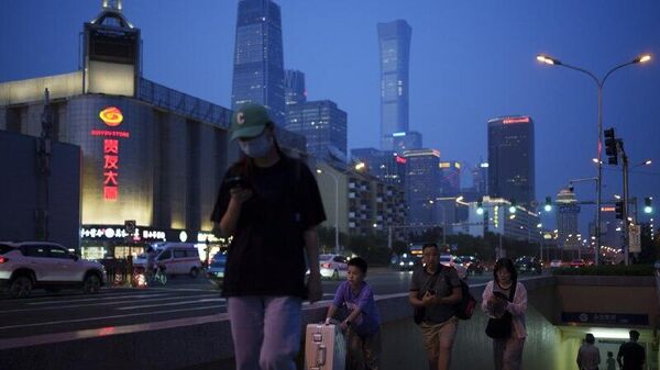 🪙 Más de la mitad de las empresas de EEUU planea aumentar su inversión en China, según un sondeo - Sputnik Mundo