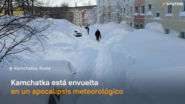 Kamchatka bajo la nieve: los rusos se unen frente al apocalipsis blanco - Sputnik Mundo
