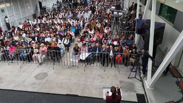 🪖 Sheinbaum descarta maniobras militares de EEUU en México tras la alerta de vuelo de la FAA - Sputnik Mundo