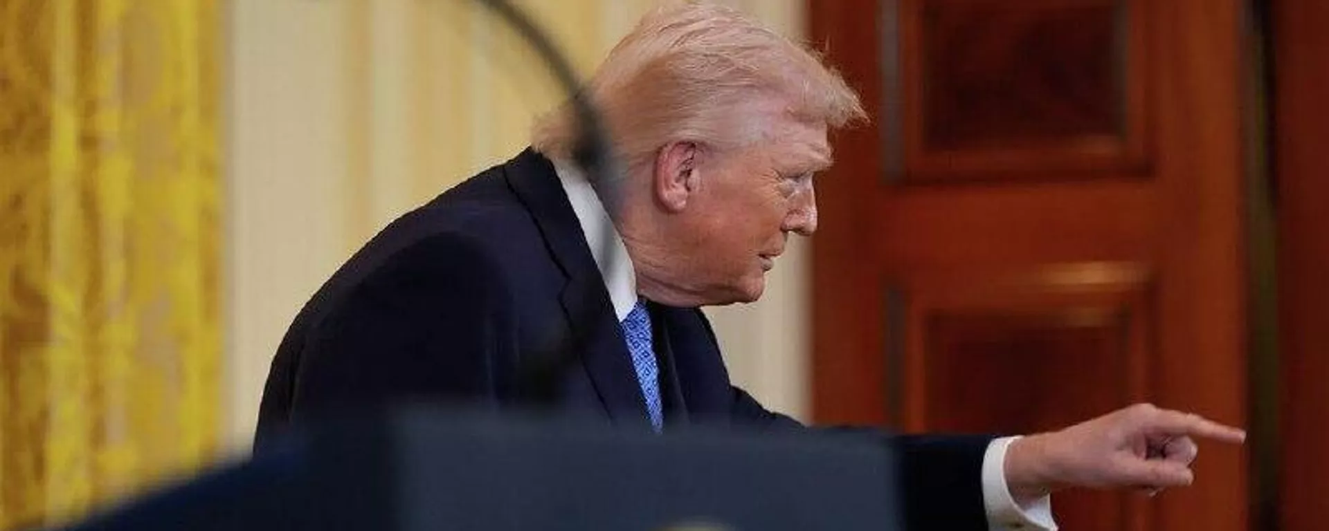 Trump insta a los europeos a desviar la atención de Groenlandia - Sputnik Mundo, 1920, 07.03.2026