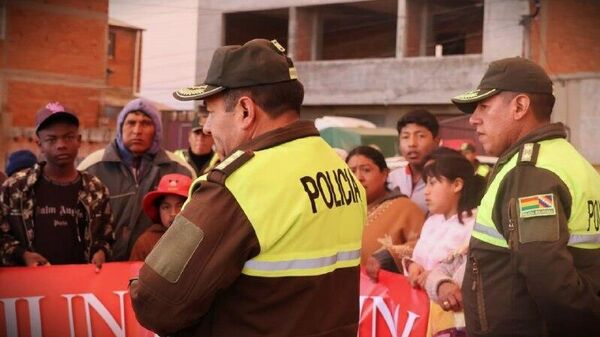 🪧 Gobierno de Bolivia respalda iniciativa para limitar los bloqueos carreteros - Sputnik Mundo