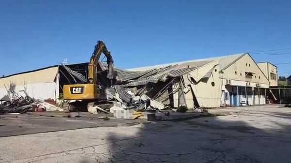 Israel comienza la demolición de edificios de la UNRWA en Jerusalén - Sputnik Mundo