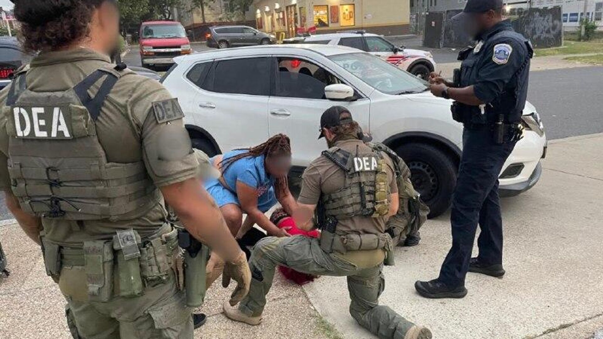 Otro escándalo en la DEA: exagente va a la cárcel por proteger a narcotraficantes Otro escándalo en la DEA: exagente va a la cárcel por proteger a narcotraficantes - Sputnik Mundo, 1920, 22.01.2026