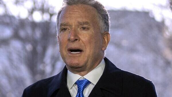 El enviado especial de EEUU, Steven Witkoff, y el yerno de Donald Trump, Jared Kushner, se reunirán con el mandatario ruso para continuar las negociaciones sobre el arreglo del conflicto en Ucrania - Sputnik Mundo