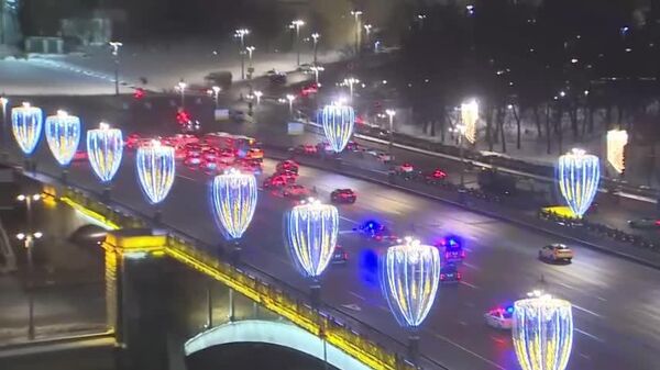 El enviado especial de EEUU, Steven Witkoff, y el yerno de Donald Trump, Jared Kushner, llegaron al sitio donde hablarán con el mandatario ruso Vladímir Putin, para continuar con las negociaciones para tratar de poner fin a la crisis ucraniana - Sputnik Mundo