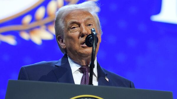 Trump califica como muy interesante la propuesta de Putin de enviar 1 - Sputnik Mundo