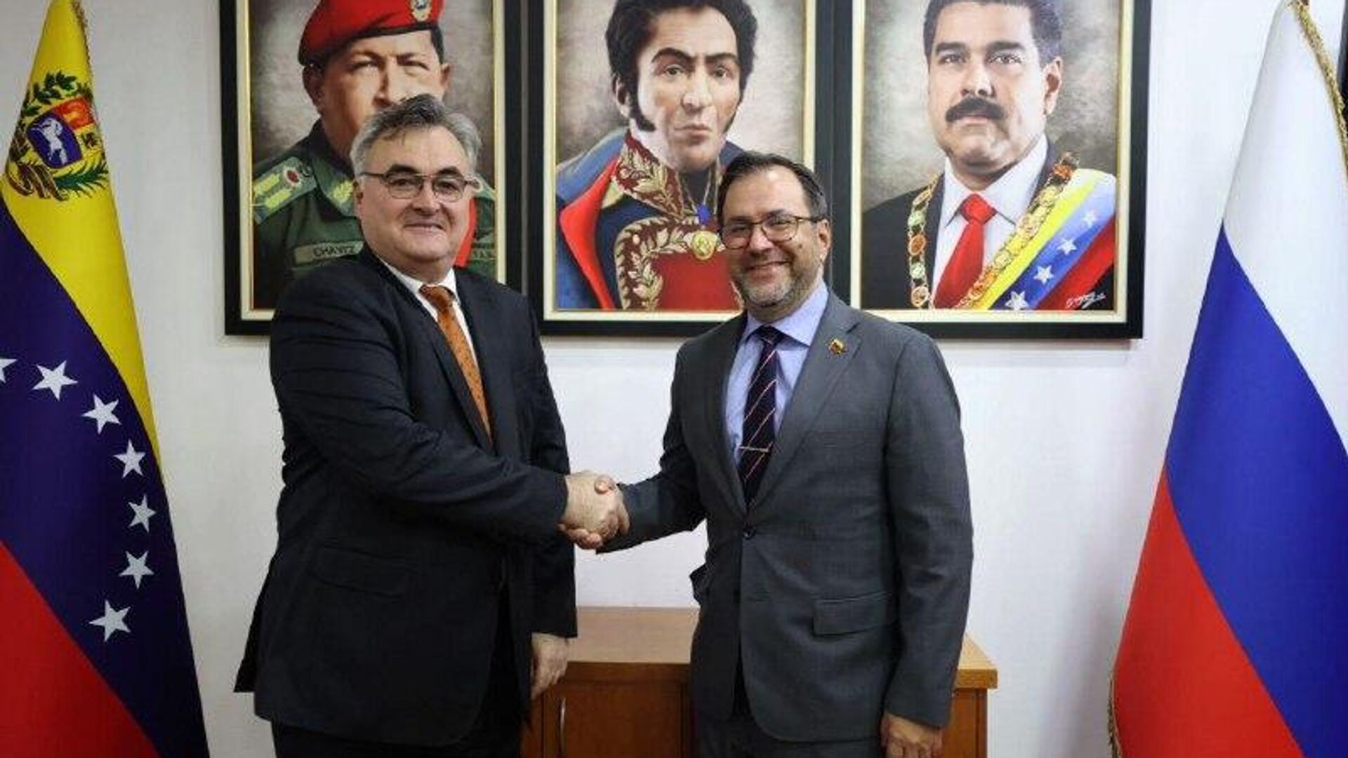 Venezuela y Rusia reafirman sólida alianza estratégica en medio de tensiones globales Venezuela y Rusia reafirman sólida alianza estratégica en medio de tensiones globales - Sputnik Mundo, 1920, 23.01.2026