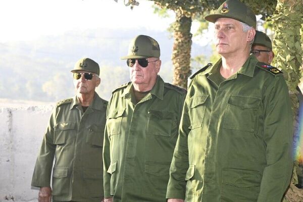 🪖🪖 Díaz-Canel da seguimiento a los ejercicios de preparación para la defensa de Cuba - Sputnik Mundo