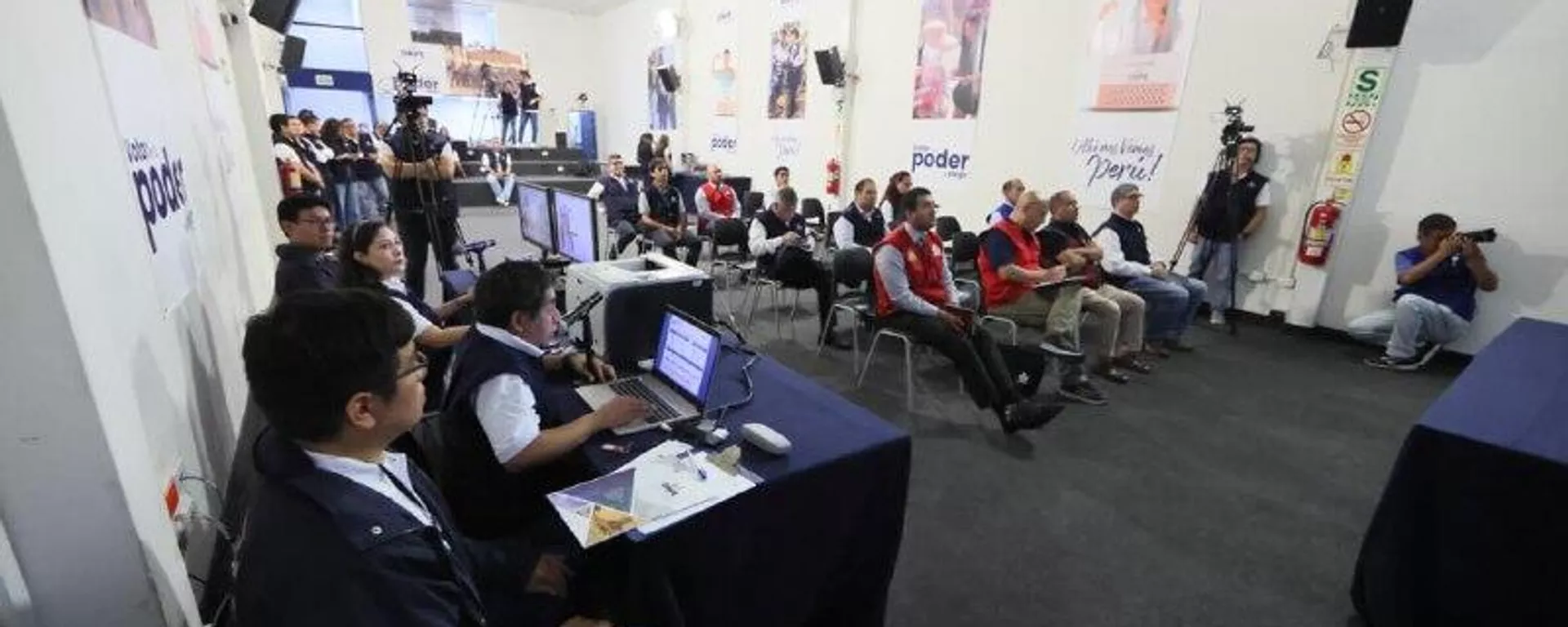 Los medios digitales consolidan su presencia en Perú de cara a las elecciones generales Los medios digitales consolidan su presencia en Perú de cara a las elecciones generales - Sputnik Mundo, 1920, 26.01.2026