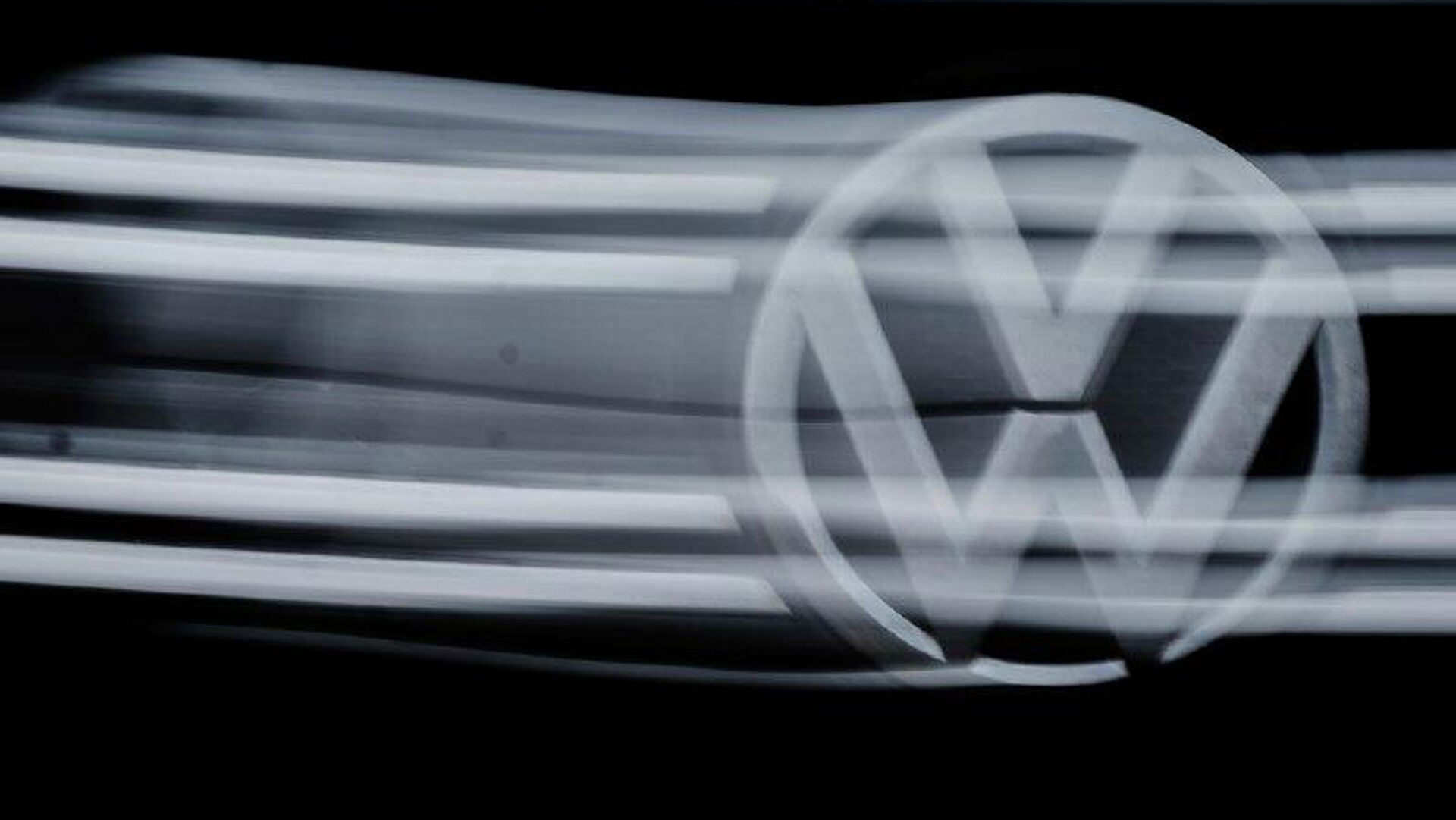 Volkswagen frena la apertura de una fábrica en EEUU por su política arancelaria Volkswagen frena la apertura de una fábrica en EEUU por su política arancelaria - Sputnik Mundo, 1920, 26.01.2026