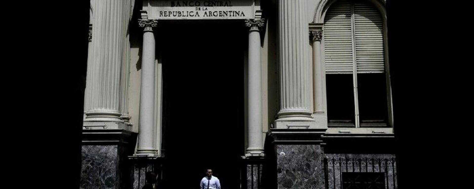 Banco Central argentino retiene solo el 60% de los dólares adquiridos en enero - Sputnik Mundo, 1920, 27.01.2026