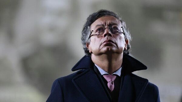 Petro lamenta accidente aéreo ocurrido en el noreste de Colombia - Sputnik Mundo